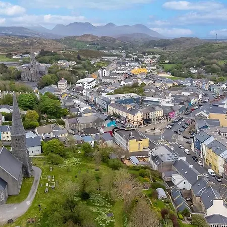 The Town View At Clifden Boutique Apartments Prázdninový dům