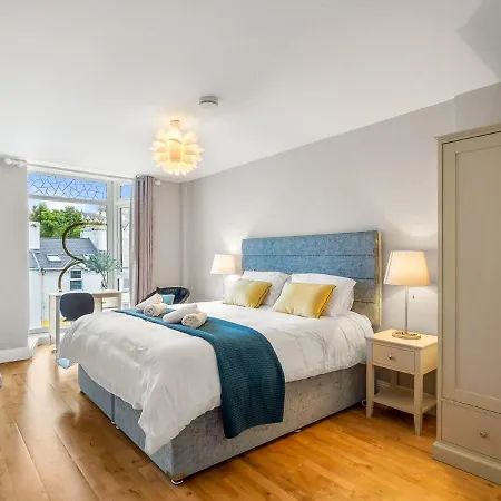 The Town View At Clifden Boutique Apartments Ferienhaus *