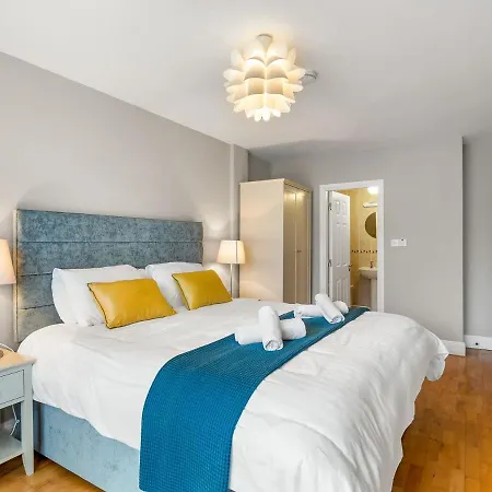 The Town View At Clifden Boutique Apartments Semesterbostad